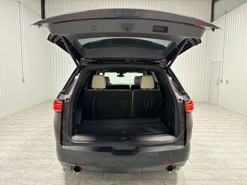 Used 2022 Chevrolet Traverse LT image 27