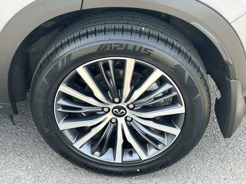 Used 2023 INFINITI QX60 Sensory w/ Cargo Package AWD/4WD image 19