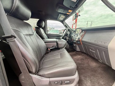 Used 2014 Ford F350 Lariat w/ Lariat Interior Package AWD/4WD image 16