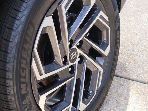 New 2026 Hyundai Tucson Limited w/ Tow & Go Package image 41