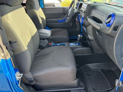 Used 2016 Jeep Wrangler Sport image 18