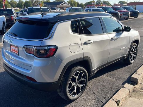 New 2026 Jeep Compass Limited image 5