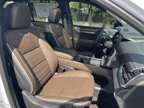 New 2026 GMC Acadia Denali Ultimate AWD/4WD image 29