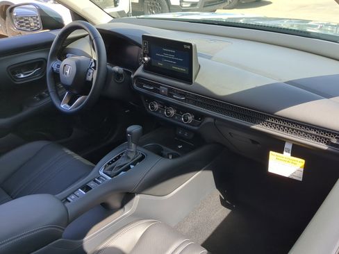 New 2026 Honda HR-V EX-L image 14