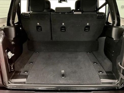 Used 2025 Jeep Wrangler Unlimited Rubicon 4xe w/ Safety Group AWD/4WD image 40