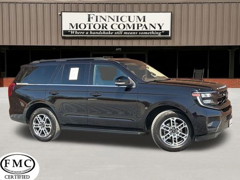 Used 2025 Ford Expedition Active image 1