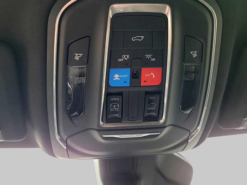 New 2026 Jeep Grand Cherokee Altitude RWD image 17