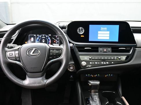 Used 2023 Lexus ES 350 w/ Premium Package image 11