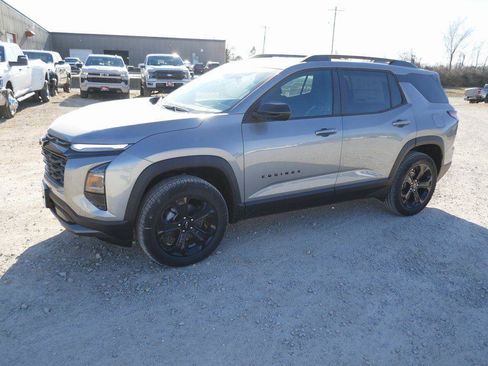 New 2026 Chevrolet Equinox LT w/ Midnight Edition FWD image 7