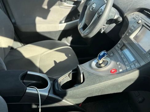 Used 2014 Toyota Prius Two image 5