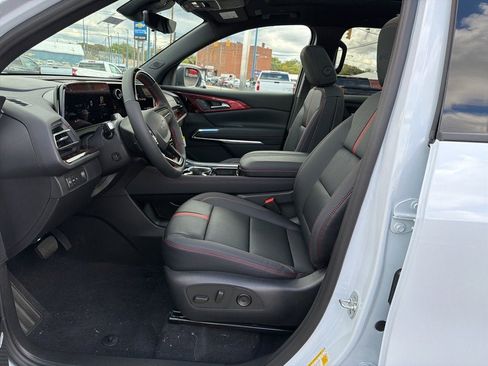 New 2026 Chevrolet Traverse RS w/ LPO, Floor Liner Package image 14