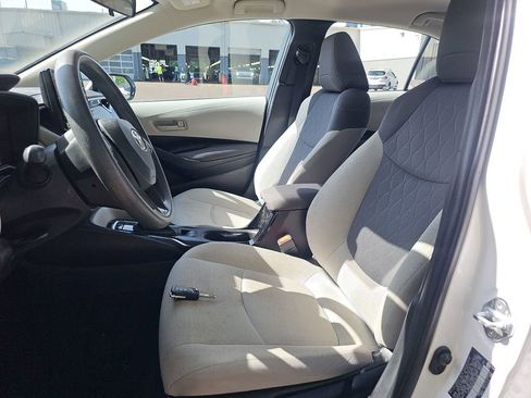 Used 2022 Toyota Corolla LE FWD image 8