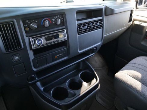 Used 2007 GMC Savana 1500 AWD Passenger w/ LT Preferred Equipment Group image 11