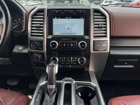 Used 2018 Ford F150 Platinum w/ Equipment Group 701A Luxury AWD/4WD image 16