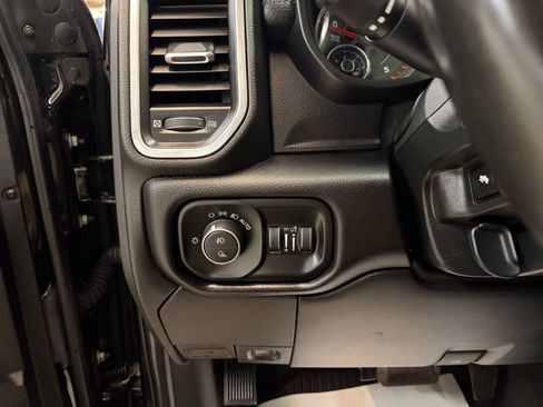 Used 2021 RAM 2500 Laramie w/ Night Edition AWD/4WD image 16
