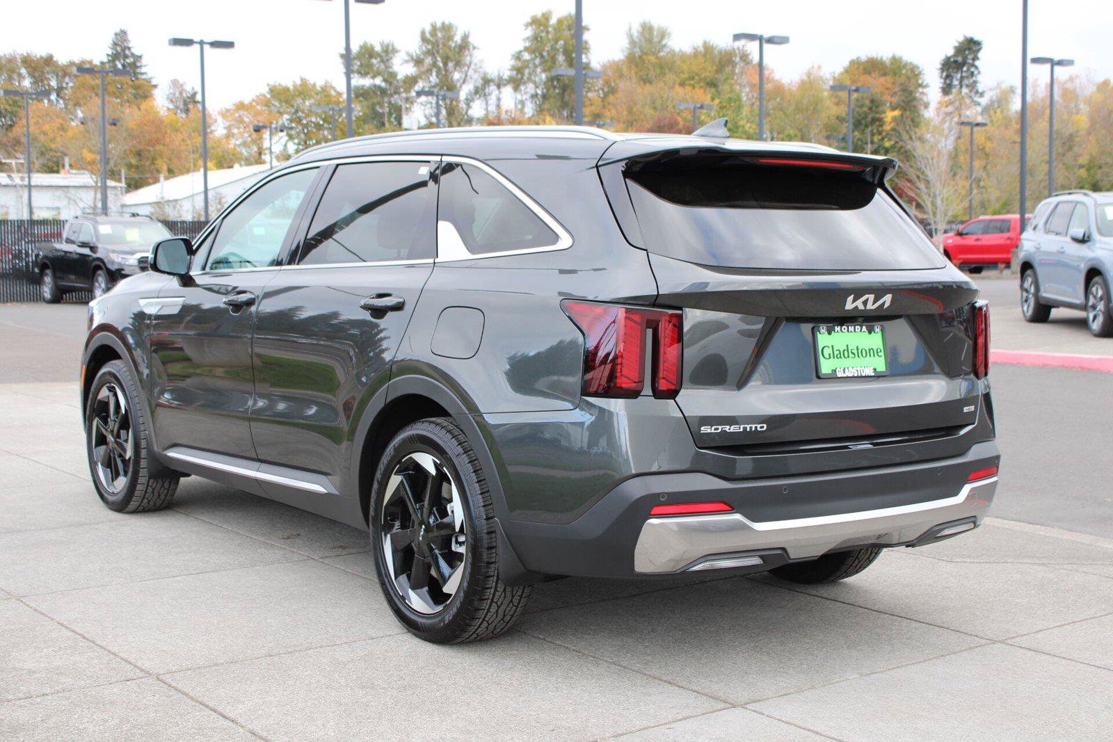 Used 2026 Kia Sorento EX AWD/4WD image 3