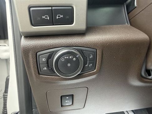 Used 2016 Ford F150 King Ranch w/ Equipment Group 601A Luxury AWD/4WD image 13
