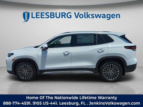 New 2026 Volkswagen Tiguan S FWD image 11