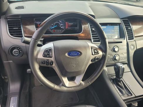 Used 2016 Ford Taurus Limited image 29