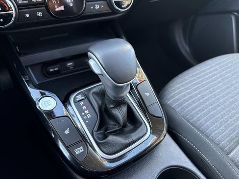 Used 2023 Kia Soul EX image 27