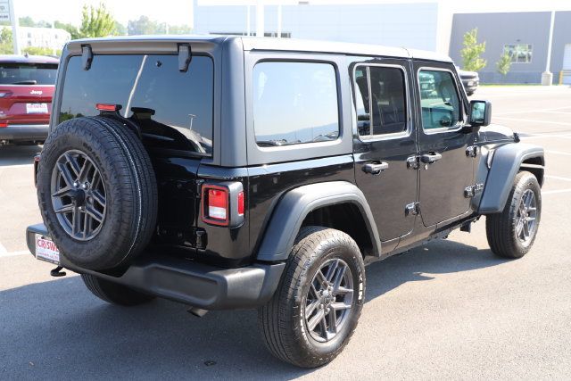 Used 2025 Jeep Wrangler Unlimited Sport AWD/4WD image 5