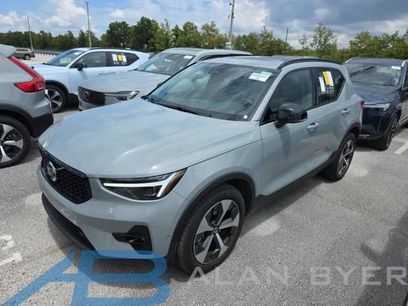 Used 2026 Volvo XC40 B5 Plus
