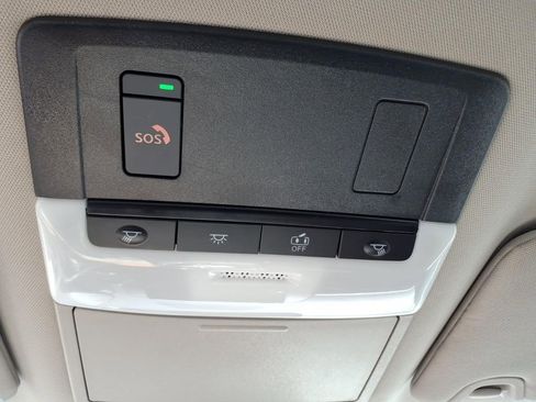 Used 2025 Nissan Altima 2.5 SV FWD image 27