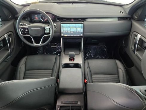 Used 2024 Land Rover Discovery Sport Dynamic SE AWD/4WD image 4