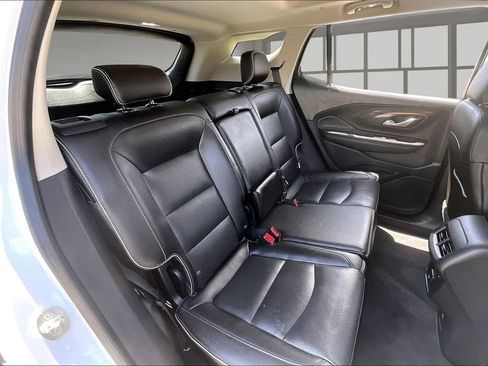 Used 2020 GMC Terrain Denali w/ Denali Premium Package FWD image 23