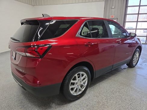 Used 2024 Chevrolet Equinox LT AWD/4WD image 7
