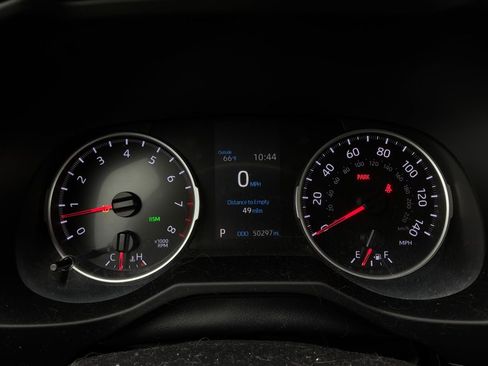 Used 2022 Toyota RAV4 XLE Premium AWD/4WD image 38