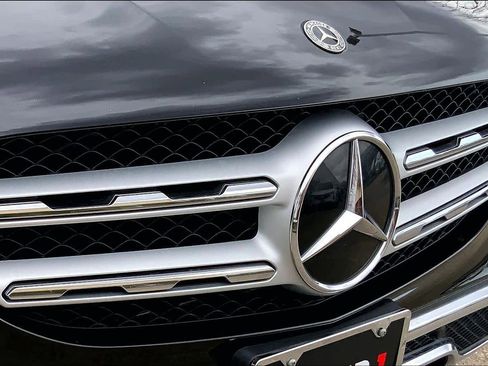 Certified 2021 Mercedes-Benz GLC 300 image 29