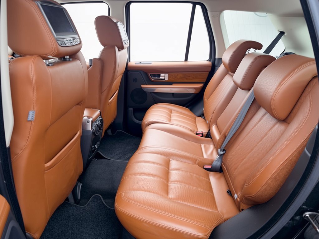 Used 2011 Land Rover Range Rover Sport HSE LUX AWD/4WD image 25
