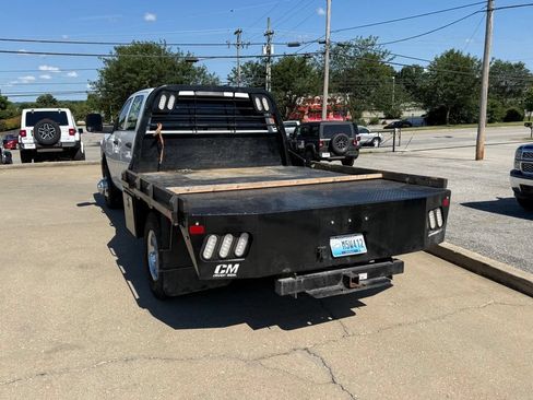 Used 2024 RAM 3500 Tradesman w/ Chrome Appearance Group AWD/4WD image 8