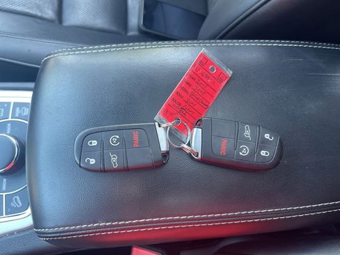 Used 2015 Jeep Grand Cherokee High Altitude AWD/4WD image 15