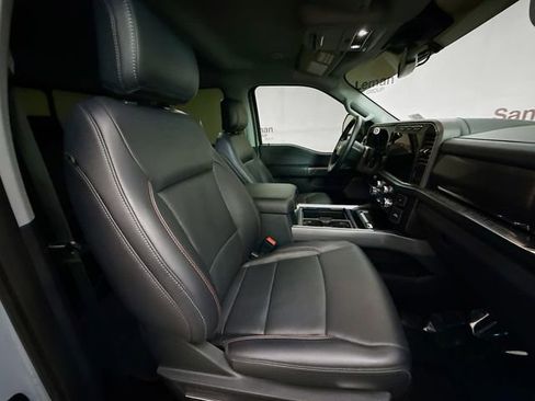 Used 2024 Ford F250 Lariat w/ Lariat Ultimate Package image 31
