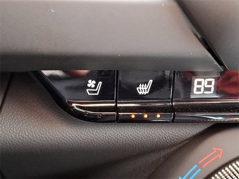 Used 2017 Chevrolet Camaro SS image 23