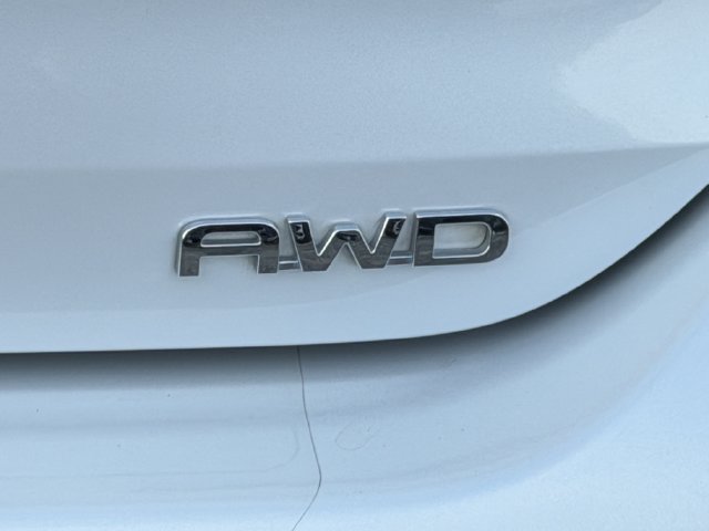 Used 2022 Toyota Highlander L AWD/4WD image 7
