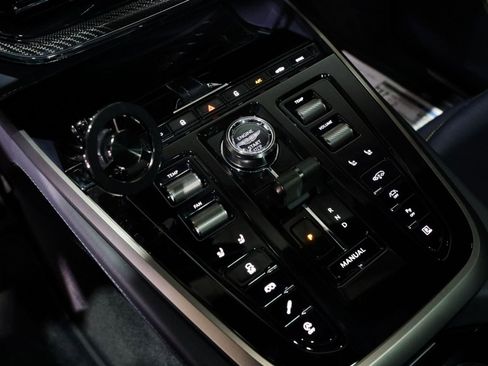 Used 2025 Aston Martin DBX 707 image 7