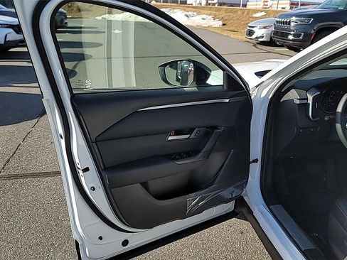 New 2025 MAZDA CX-50 AWD 2.5 S w/ Weather Package image 17