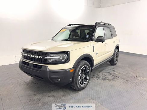 Used 2025 Ford Bronco Sport Outer Banks w/ Outer Banks Tech Package+ image 1