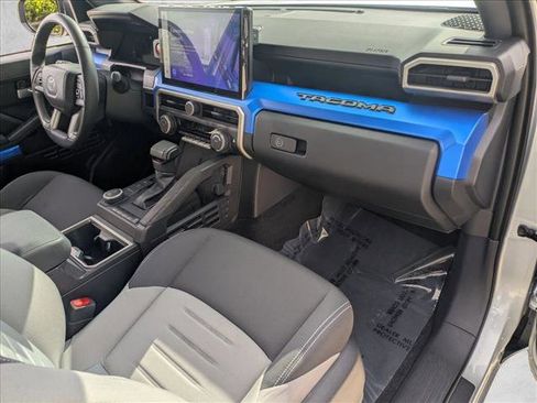 Used 2024 Toyota Tacoma TRD Sport RWD image 19