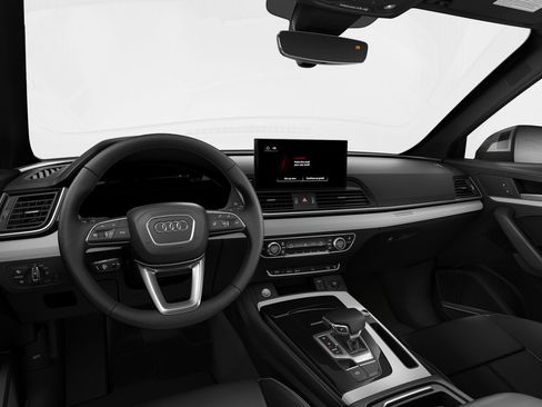 Certified 2025 Audi Q5 2.0T Premium Plus w/ Premium Plus Package AWD/4WD image 3