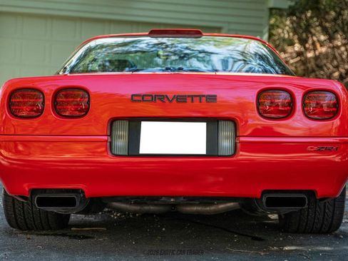 Used 1994 Chevrolet Corvette ZR1 image 7