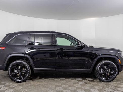 New 2026 Jeep Grand Cherokee Limited AWD/4WD image 15