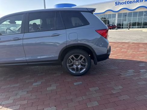 Certified 2023 Honda Passport EX-L image 6