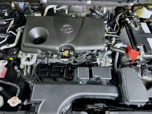 Used 2024 Toyota RAV4 XLE image 29