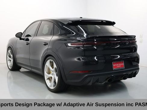 Used 2024 Porsche Cayenne Turbo GT AWD/4WD image 11