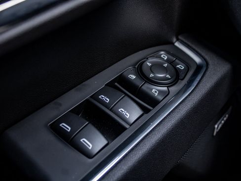 Used 2025 GMC Sierra 1500 SLT w/ SLT Premium Package image 35