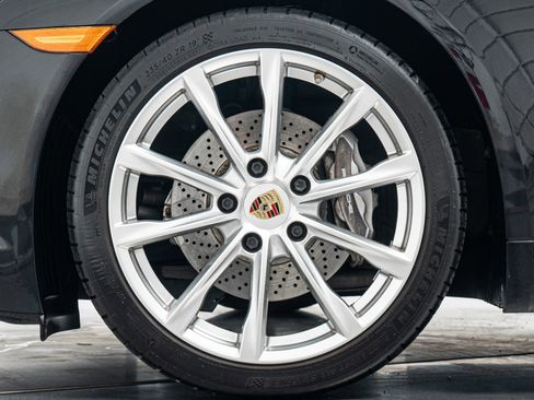 Used 2017 Porsche 718 Boxster RWD image 10